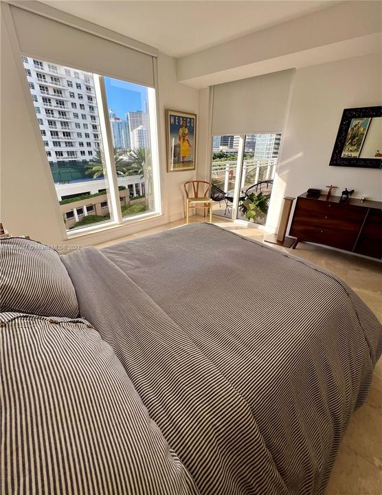 Недавно продано: $645,000 (1 спален, 1 ванн, 1076 Квадратных фут)