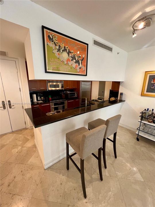 Недавно продано: $645,000 (1 спален, 1 ванн, 1076 Квадратных фут)