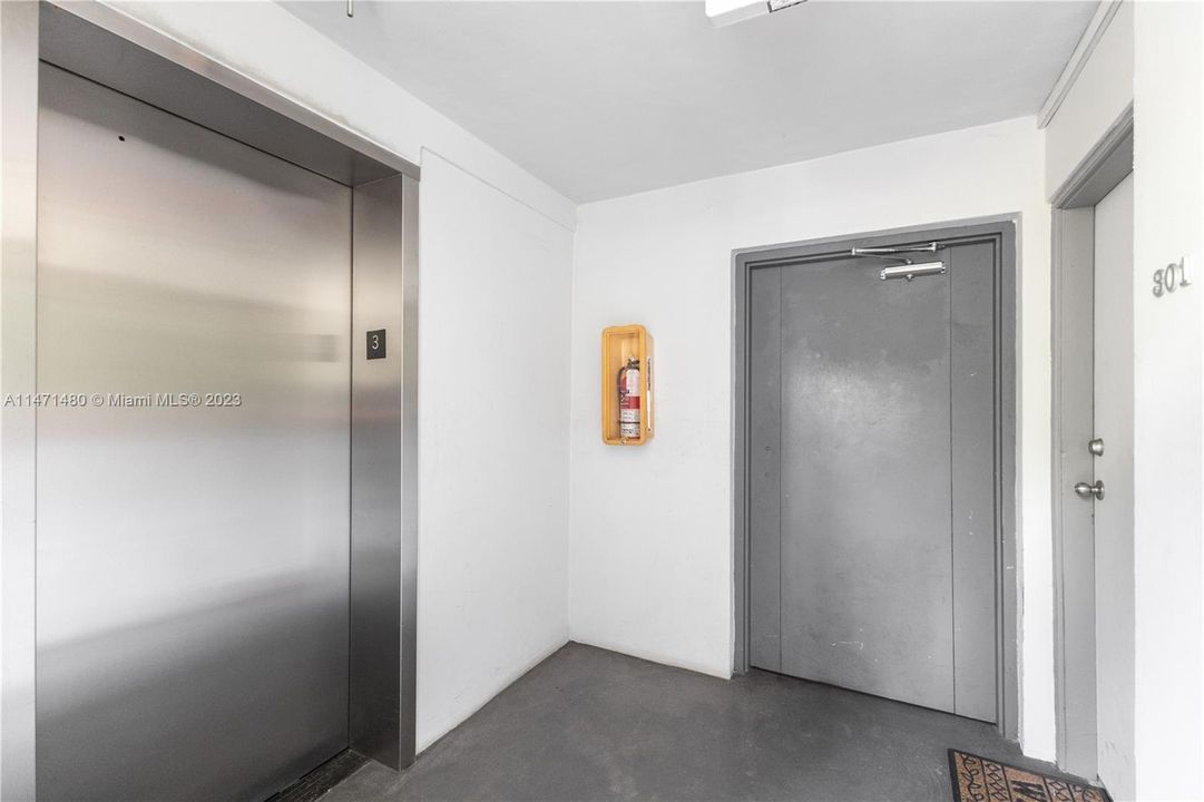 Недавно продано: $344,000 (1 спален, 1 ванн, 667 Квадратных фут)