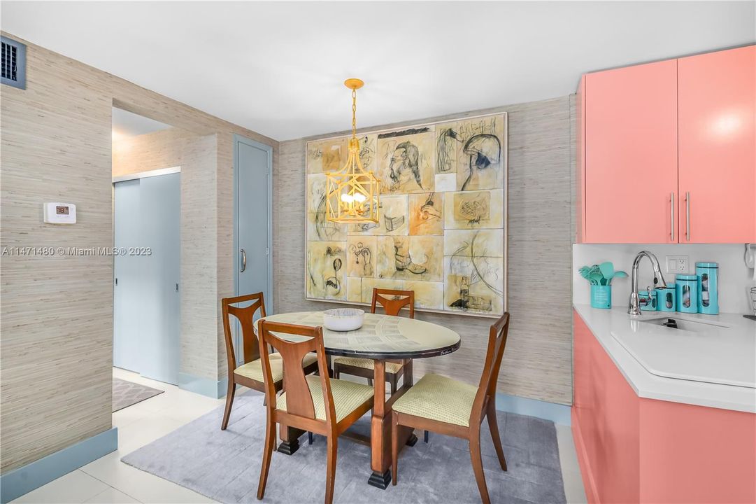 Недавно продано: $344,000 (1 спален, 1 ванн, 667 Квадратных фут)