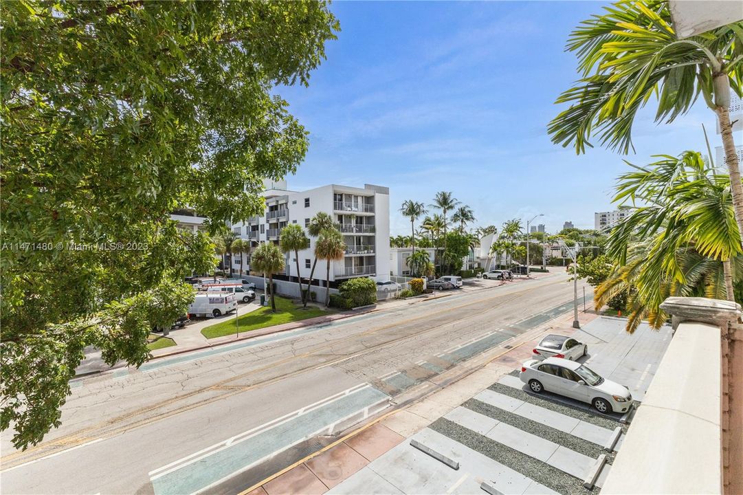 Недавно продано: $344,000 (1 спален, 1 ванн, 667 Квадратных фут)