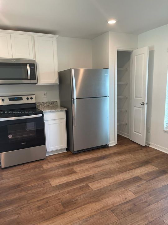 For Rent: $2,900 (3 beds, 2 baths, 0 Square Feet)