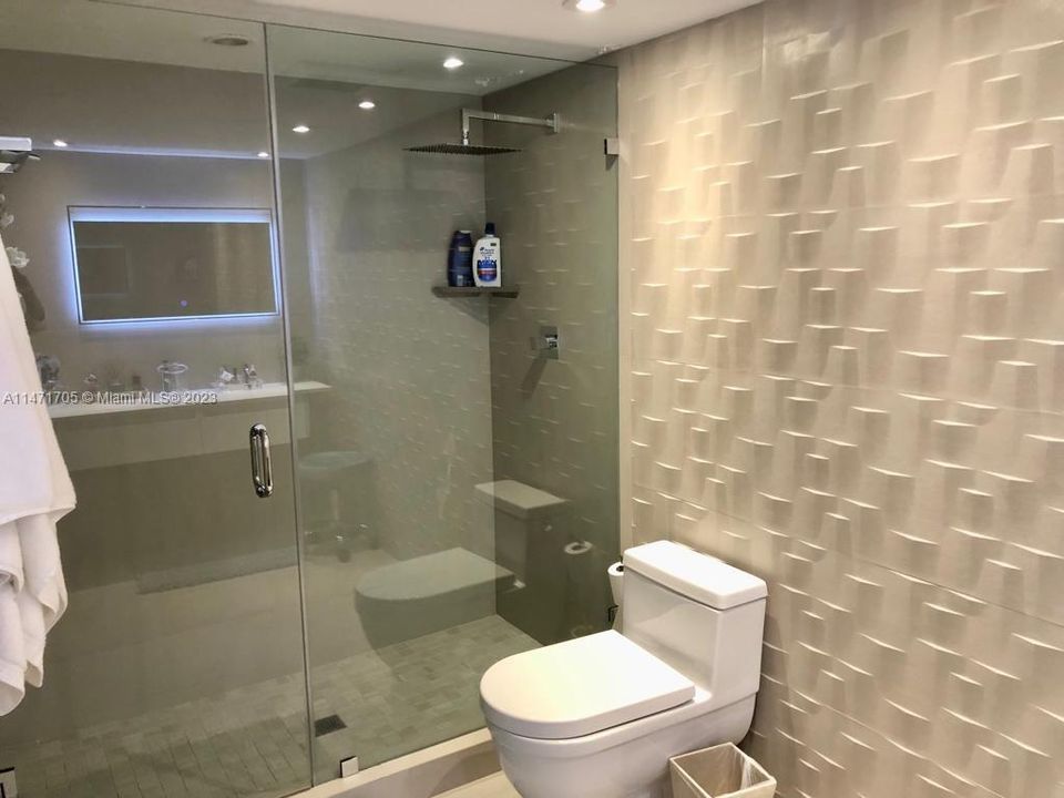 最近租的: $6,000 (2 贝兹, 2 浴室, 1728 平方英尺)