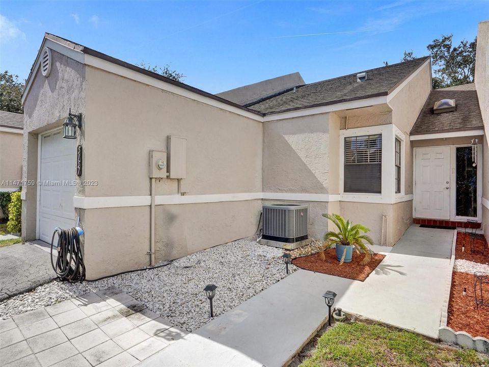 Vendido Recientemente: $389,000 (3 camas, 2 baños, 1486 Pies cuadrados)