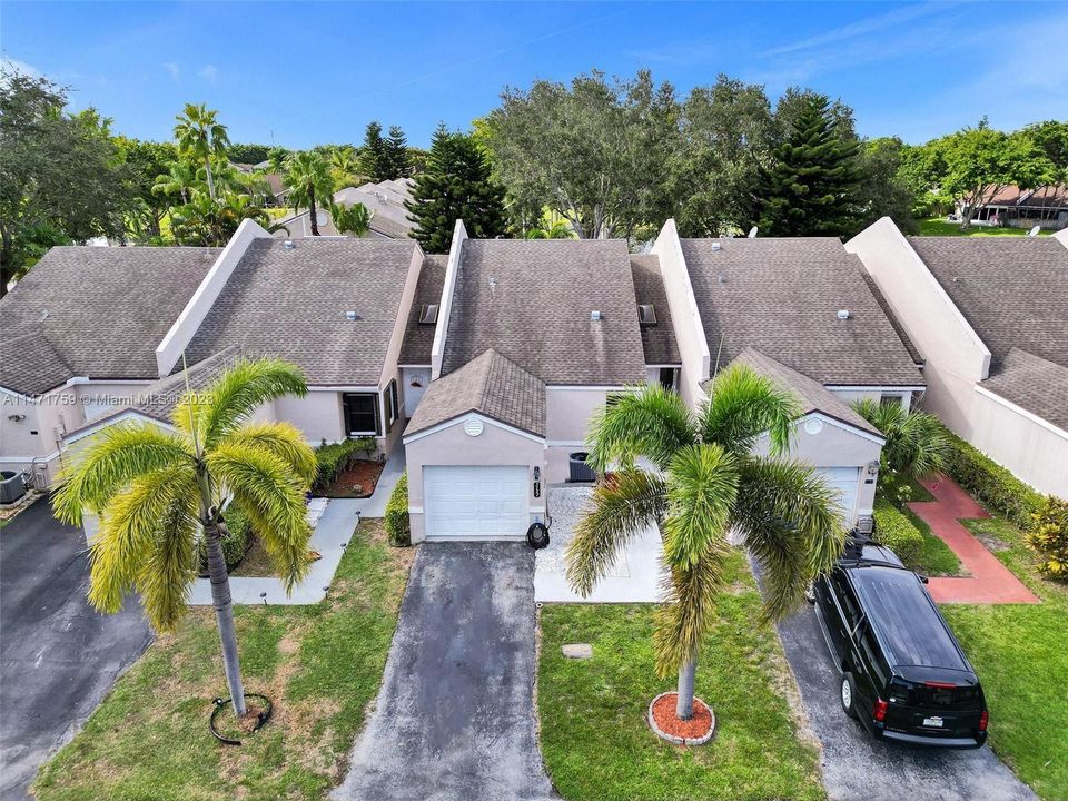 Vendido Recientemente: $389,000 (3 camas, 2 baños, 1486 Pies cuadrados)