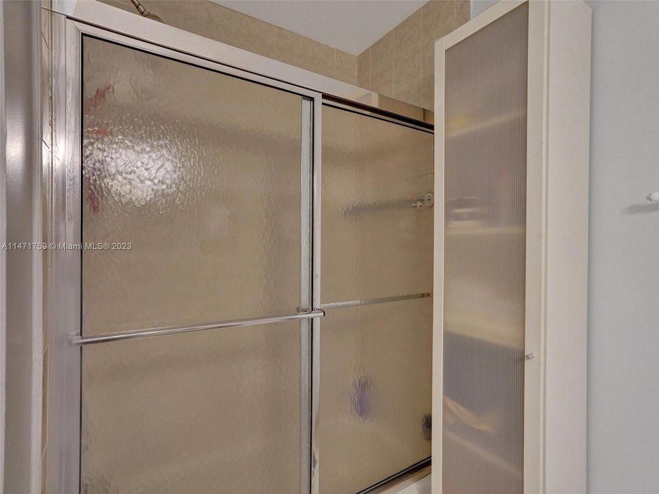 Vendido Recientemente: $389,000 (3 camas, 2 baños, 1486 Pies cuadrados)