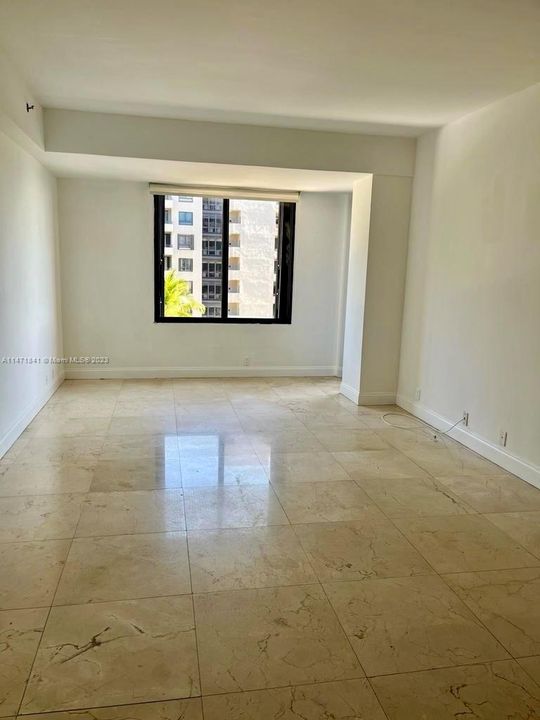 Active With Contract: $5,500 (2 beds, 2 baths, 1531 Square Feet)