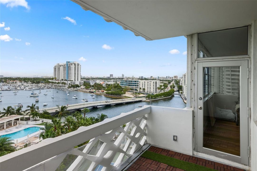 Недавно продано: $629,000 (1 спален, 1 ванн, 856 Квадратных фут)