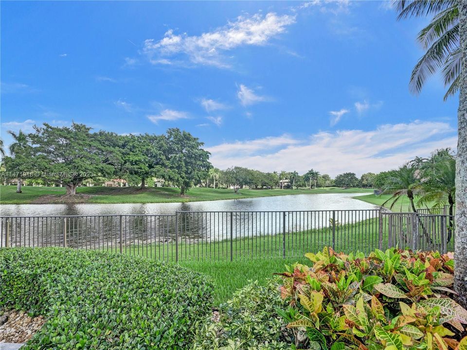 Recently Sold: $2,699,000 (5 beds, 5 baths, 5000 Square Feet)