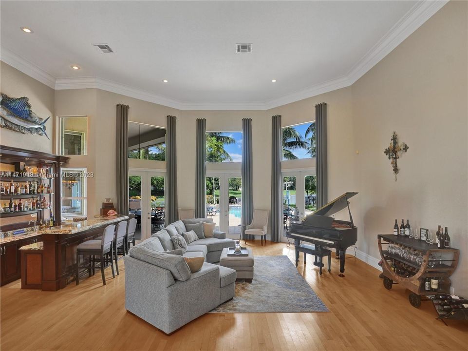 Recently Sold: $2,699,000 (5 beds, 5 baths, 5000 Square Feet)