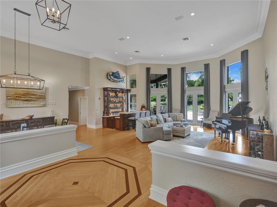 Recently Sold: $2,699,000 (5 beds, 5 baths, 5000 Square Feet)