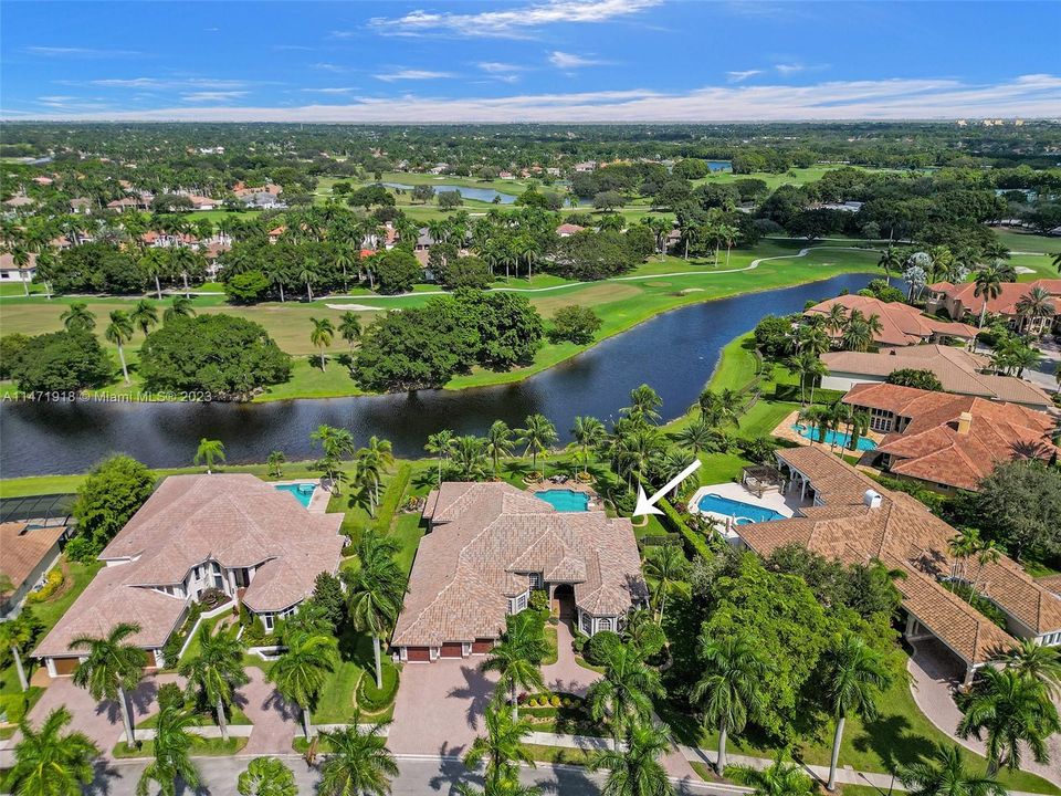 Recently Sold: $2,699,000 (5 beds, 5 baths, 5000 Square Feet)