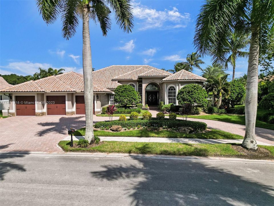 Recently Sold: $2,699,000 (5 beds, 5 baths, 5000 Square Feet)