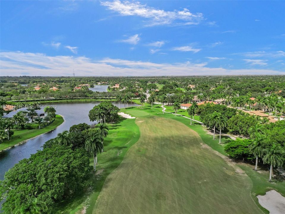 Recently Sold: $2,699,000 (5 beds, 5 baths, 5000 Square Feet)