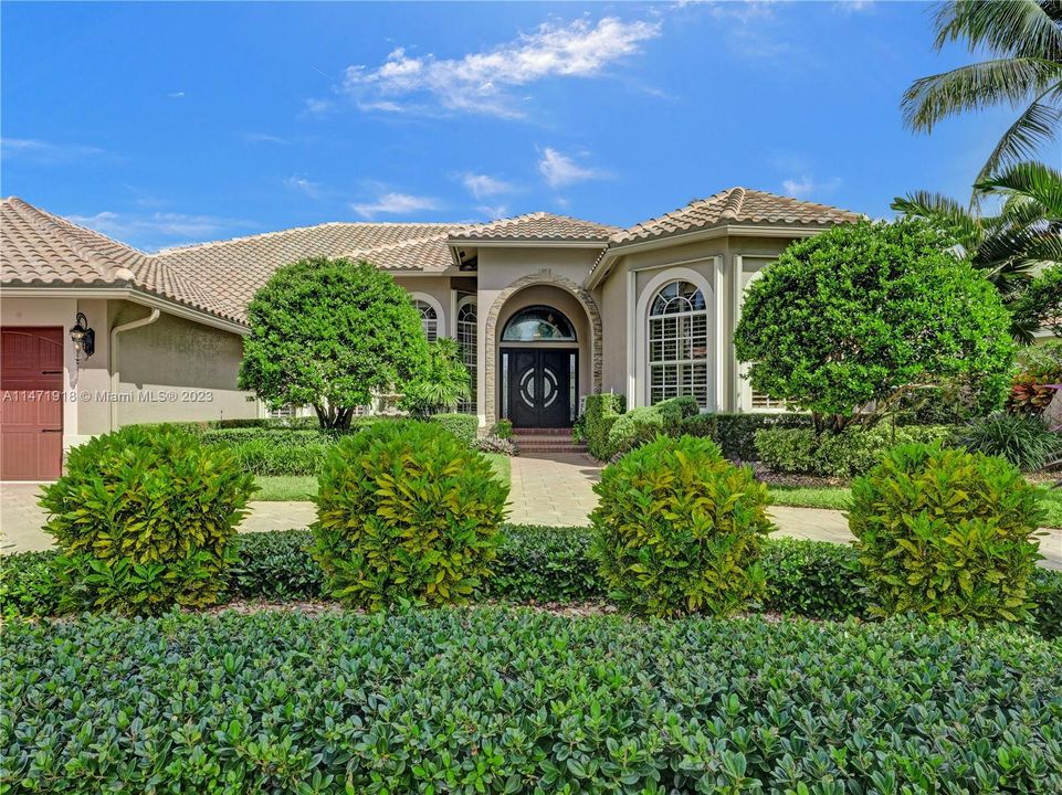 Recently Sold: $2,699,000 (5 beds, 5 baths, 5000 Square Feet)