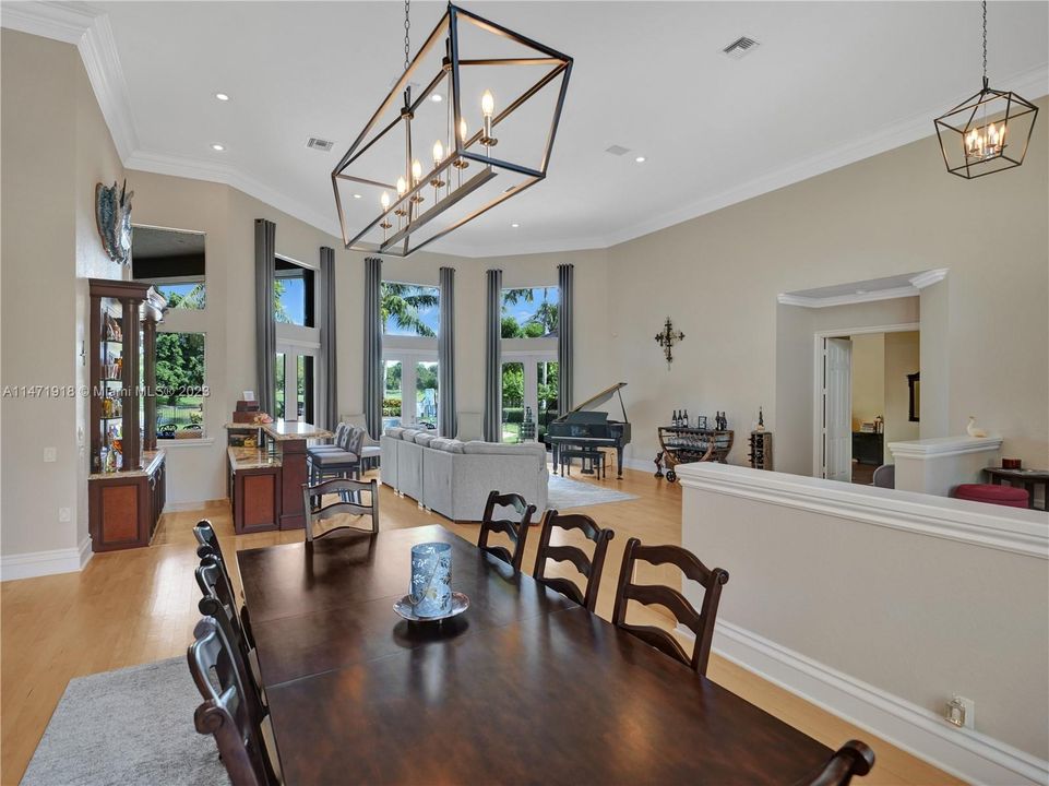 Recently Sold: $2,699,000 (5 beds, 5 baths, 5000 Square Feet)