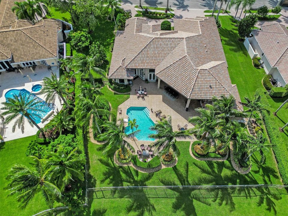 Recently Sold: $2,699,000 (5 beds, 5 baths, 5000 Square Feet)