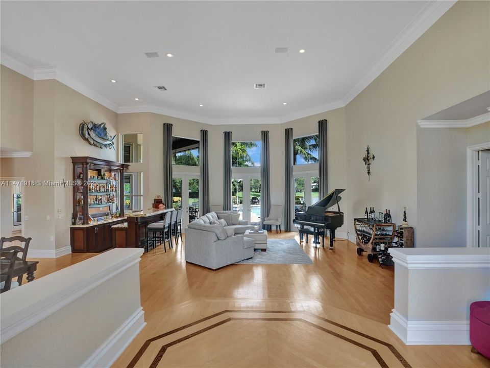 Recently Sold: $2,699,000 (5 beds, 5 baths, 5000 Square Feet)