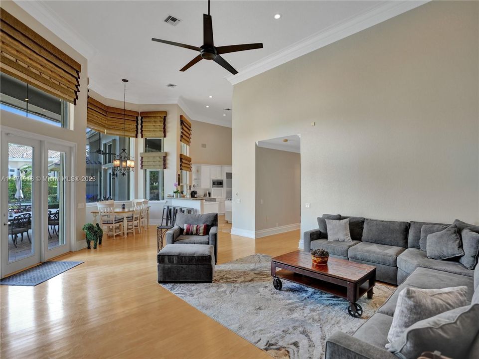 Recently Sold: $2,699,000 (5 beds, 5 baths, 5000 Square Feet)