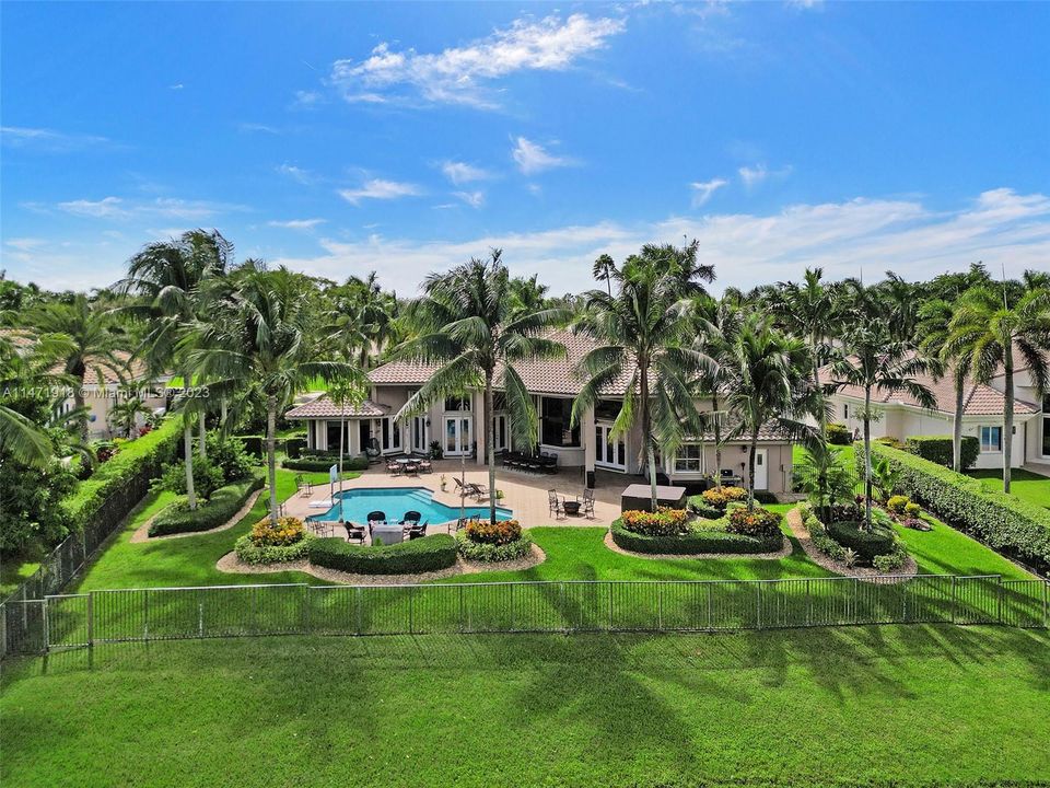Recently Sold: $2,699,000 (5 beds, 5 baths, 5000 Square Feet)