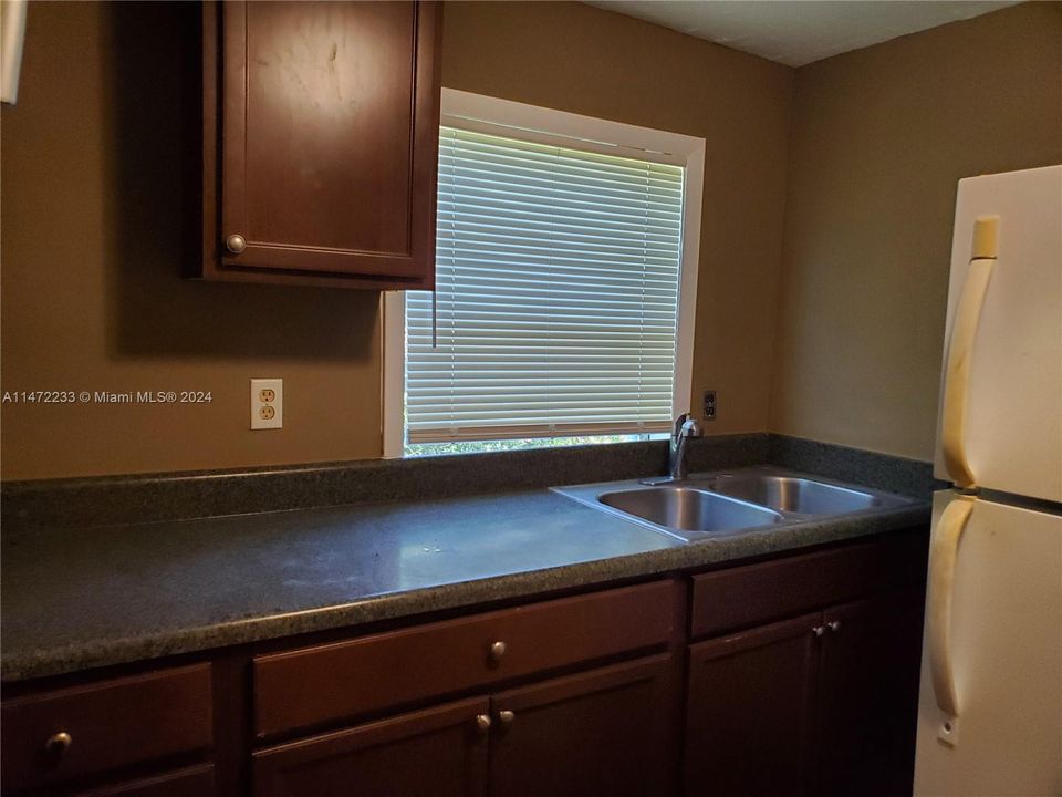 For Rent: $1,295 (2 beds, 1 baths, 0 Square Feet)