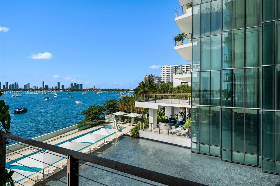 Недавно продано: $6,800,000 (3 спален, 3 ванн, 2658 Квадратных фут)