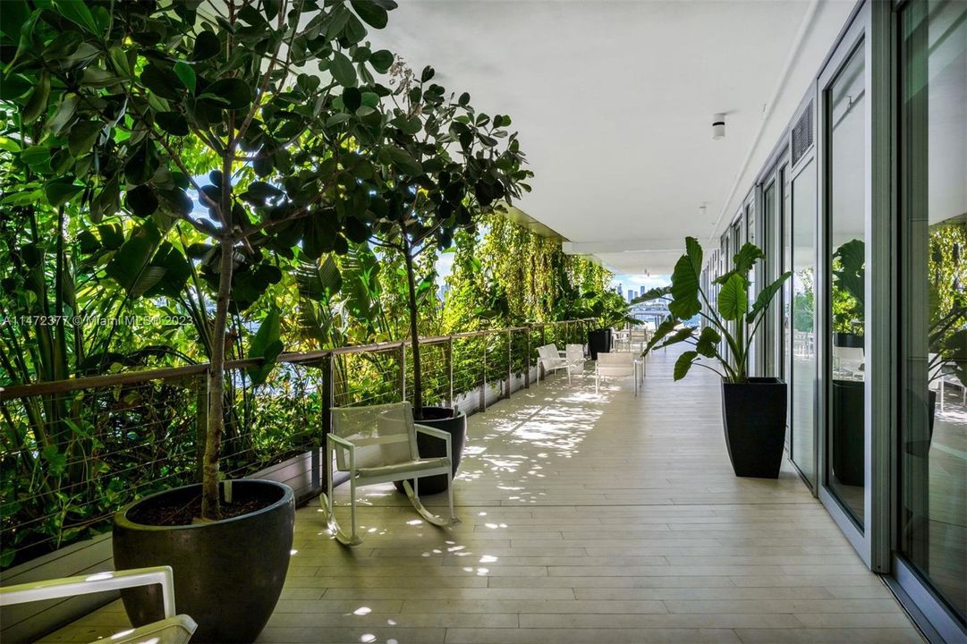 Недавно продано: $6,800,000 (3 спален, 3 ванн, 2658 Квадратных фут)