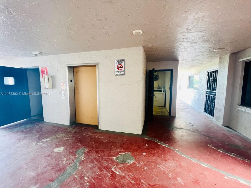 Недавно продано: $249,000 (2 спален, 2 ванн, 1000 Квадратных фут)