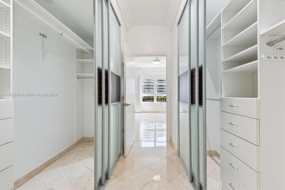 Active With Contract: $1,490,000 (2 beds, 2 baths, 1310 Square Feet)