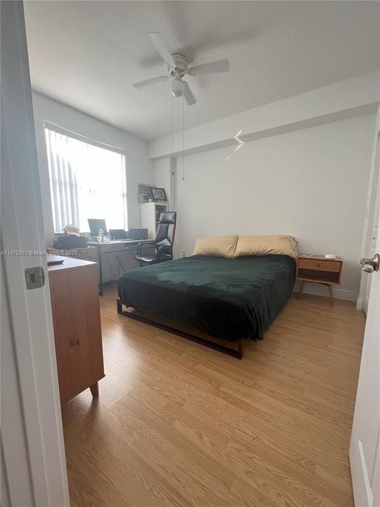 Recently Sold: $470,000 (2 beds, 2 baths, 1142 Square Feet)