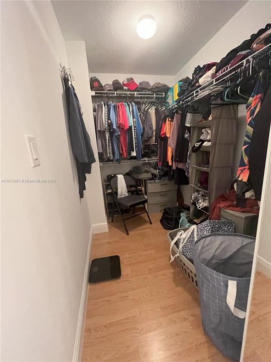 Recently Sold: $470,000 (2 beds, 2 baths, 1142 Square Feet)