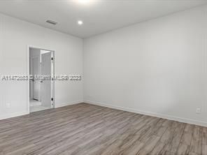 Recently Rented: $2,700 (3 beds, 2 baths, 1698 Square Feet)