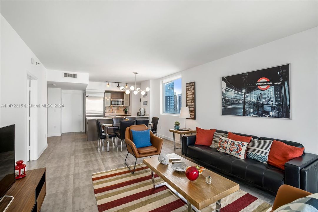 Recently Rented: $4,300 (2 beds, 2 baths, 1197 Square Feet)