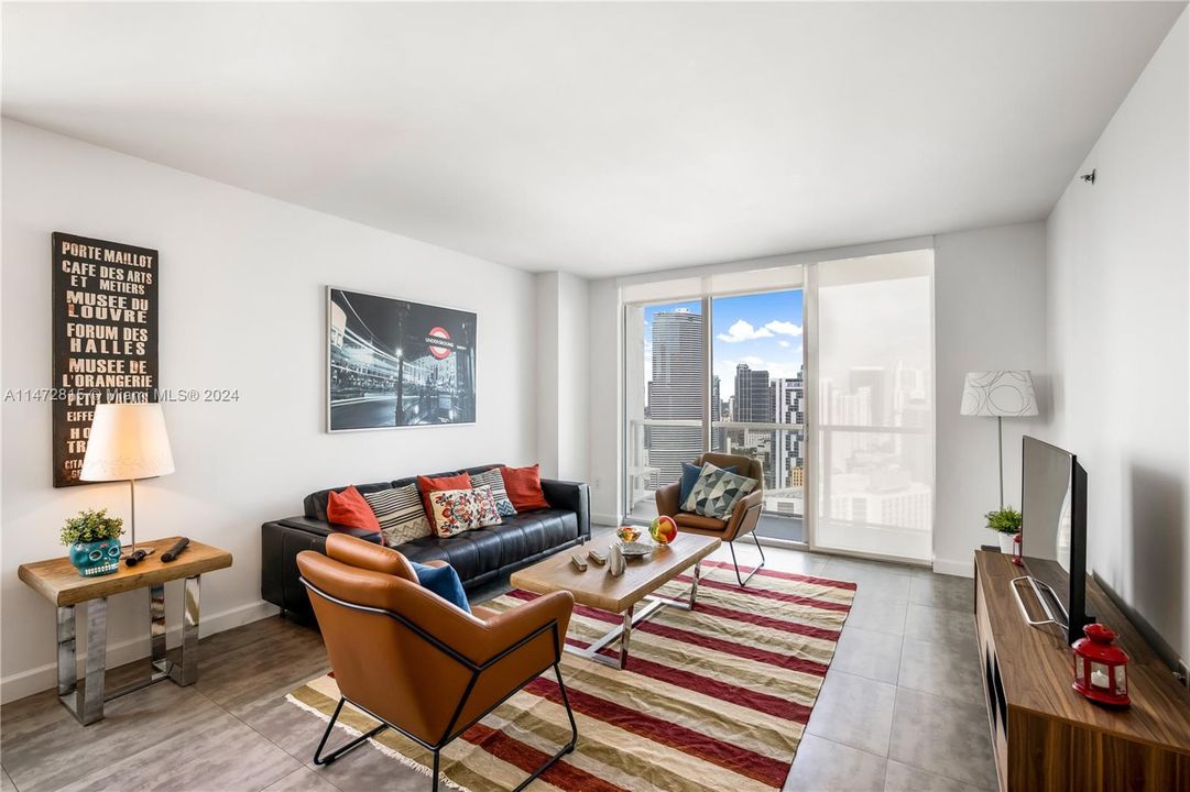 Recently Rented: $4,300 (2 beds, 2 baths, 1197 Square Feet)