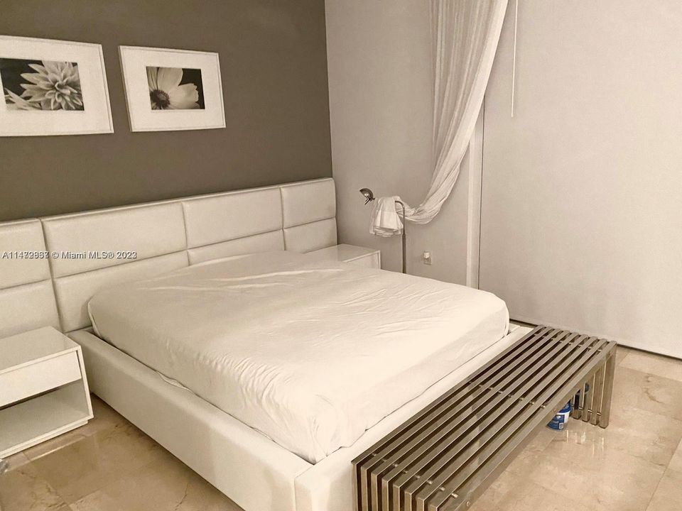 Recently Rented: $2,700 (0 beds, 1 baths, 604 Square Feet)