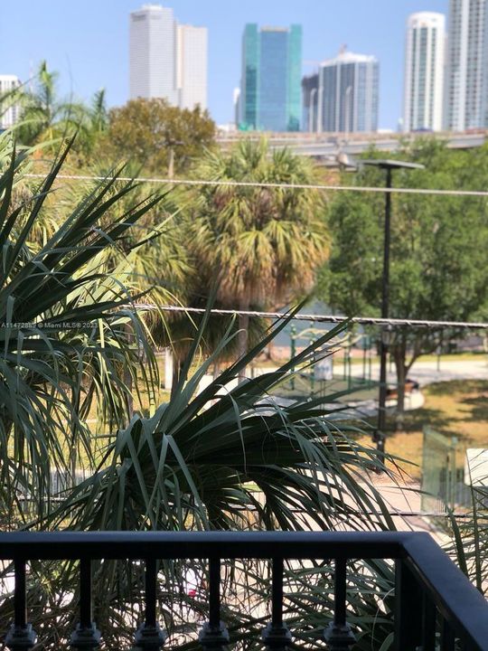 Recently Rented: $2,290 (2 beds, 1 baths, 813 Square Feet)