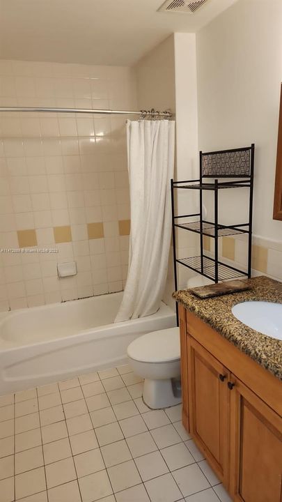 Recently Rented: $2,290 (2 beds, 1 baths, 813 Square Feet)