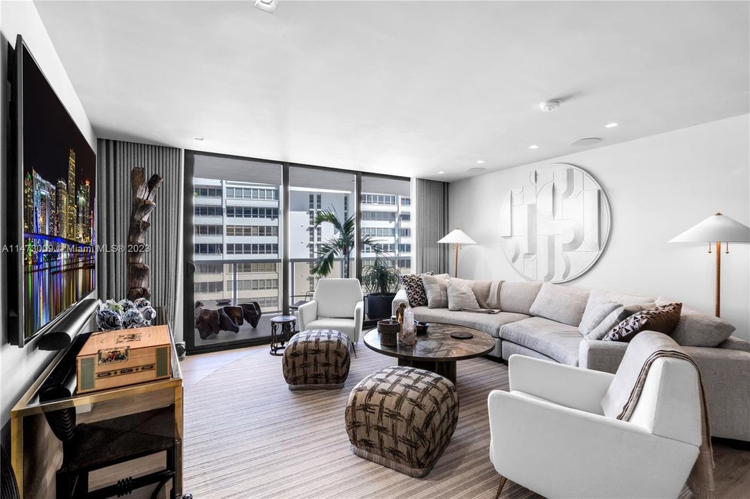 Недавно продано: $1,500,000 (2 спален, 2 ванн, 1477 Квадратных фут)