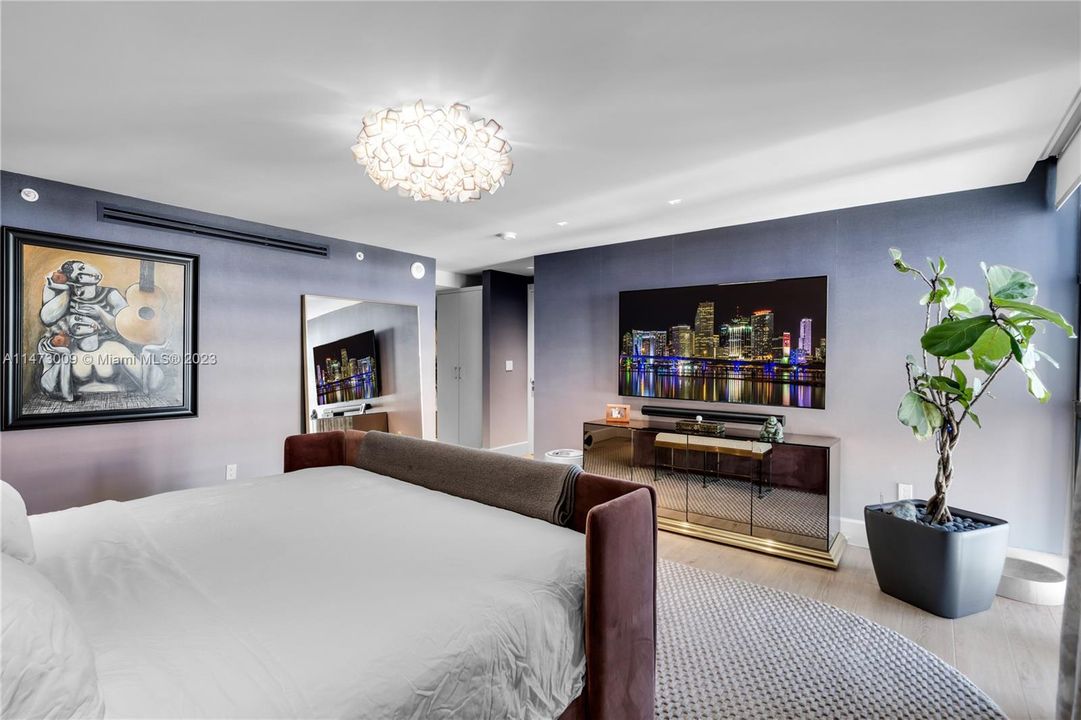 Недавно продано: $1,500,000 (2 спален, 2 ванн, 1477 Квадратных фут)