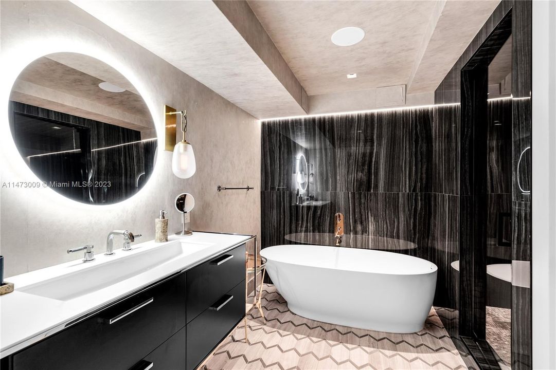 Недавно продано: $1,500,000 (2 спален, 2 ванн, 1477 Квадратных фут)