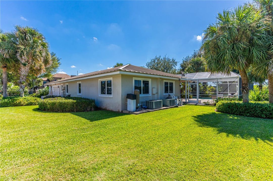 Recently Sold: $1,083,000 (4 beds, 2 baths, 2576 Square Feet)