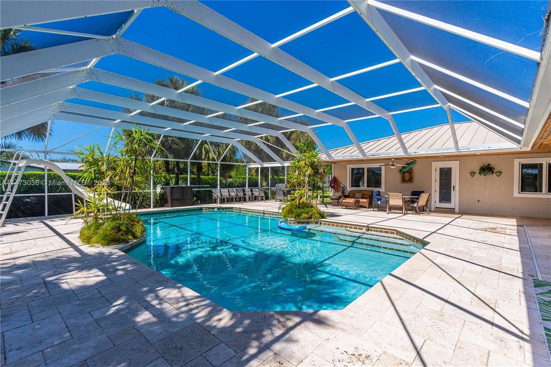 Recently Sold: $1,083,000 (4 beds, 2 baths, 2576 Square Feet)