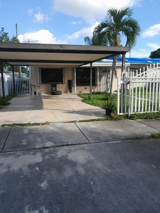 Recently Sold: $399,000 (3 beds, 2 baths, 1300 Square Feet)