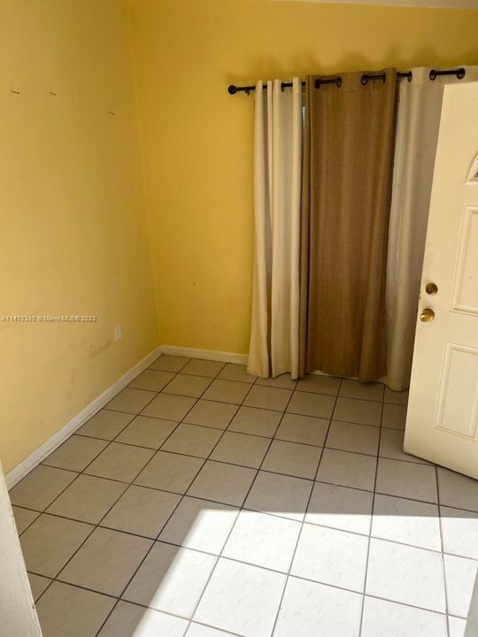 Recently Sold: $495,000 (3 beds, 2 baths, 1429 Square Feet)