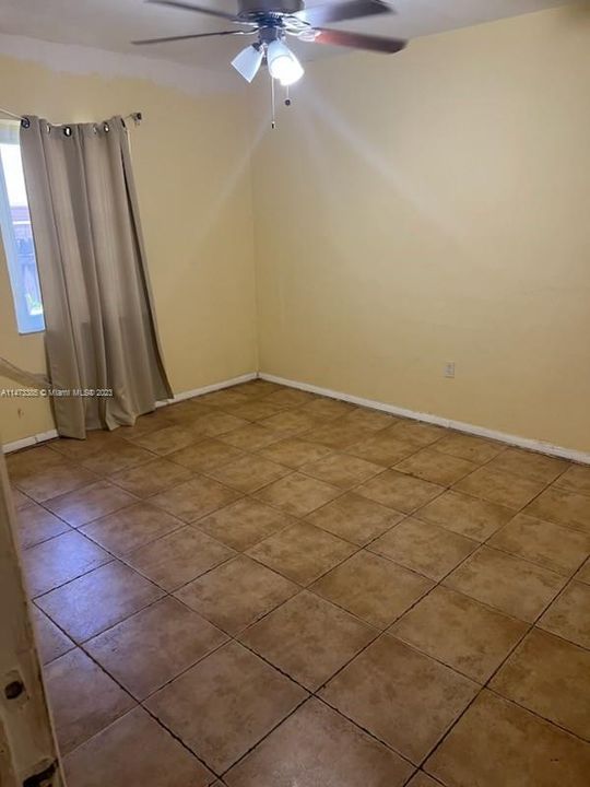 Recently Sold: $495,000 (3 beds, 2 baths, 1429 Square Feet)