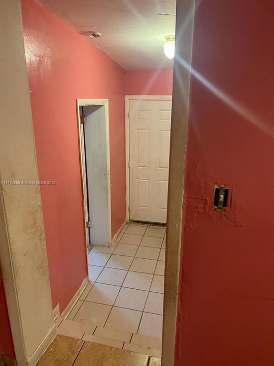 Recently Sold: $495,000 (3 beds, 2 baths, 1429 Square Feet)