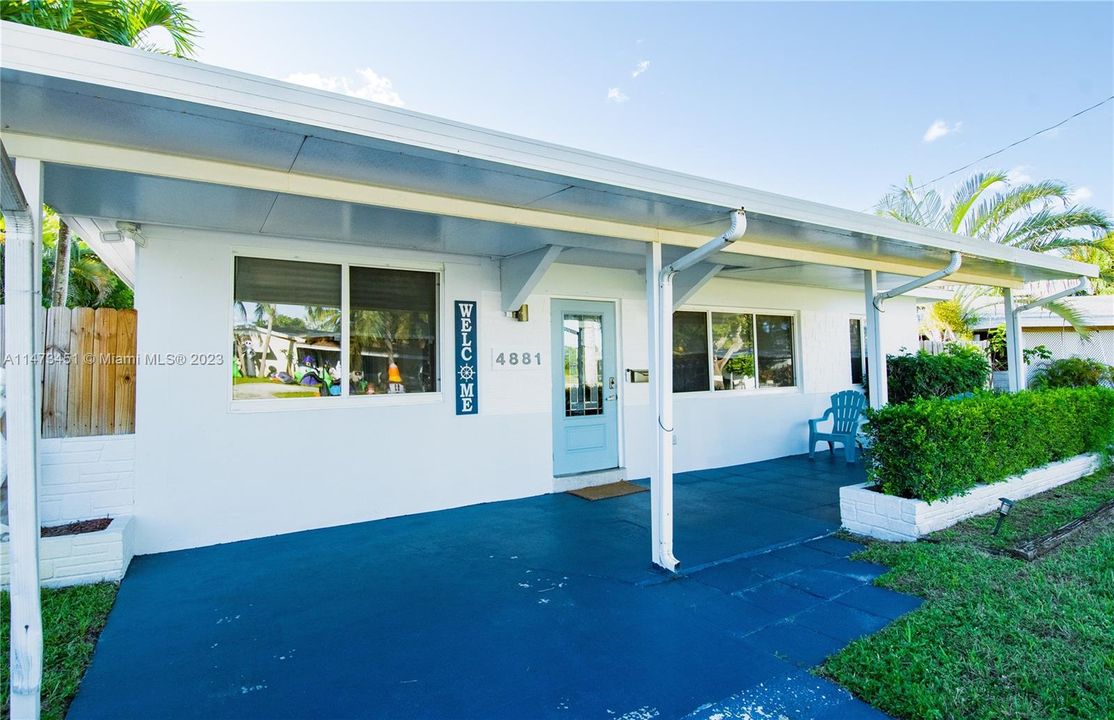 Recently Rented: $3,000 (2 beds, 1 baths, 876 Square Feet)