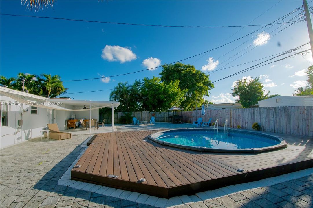 Recently Rented: $3,000 (2 beds, 1 baths, 876 Square Feet)