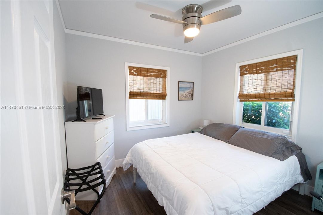 Recently Rented: $3,000 (2 beds, 1 baths, 876 Square Feet)