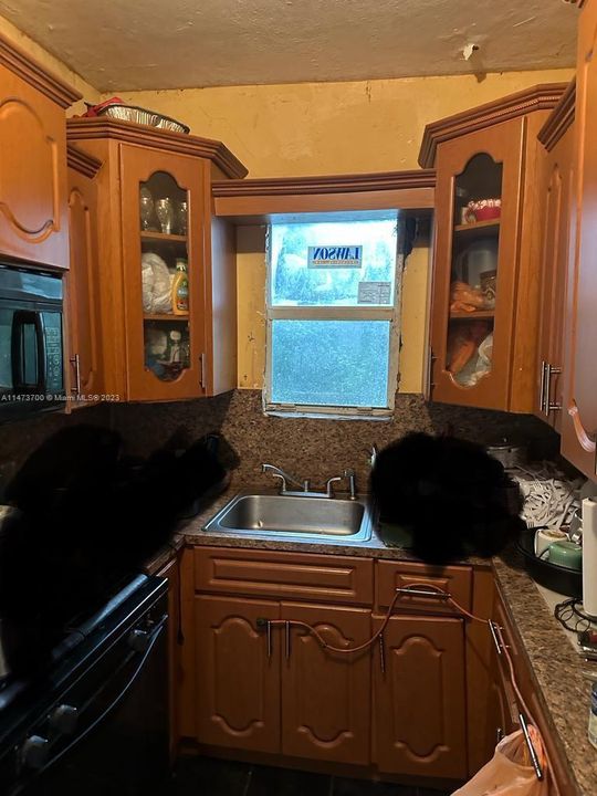 Recently Sold: $499,900 (2 beds, 1 baths, 0 Square Feet)